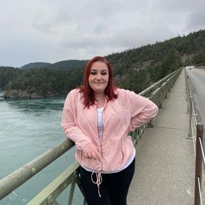 Meet your Posher, Maddie